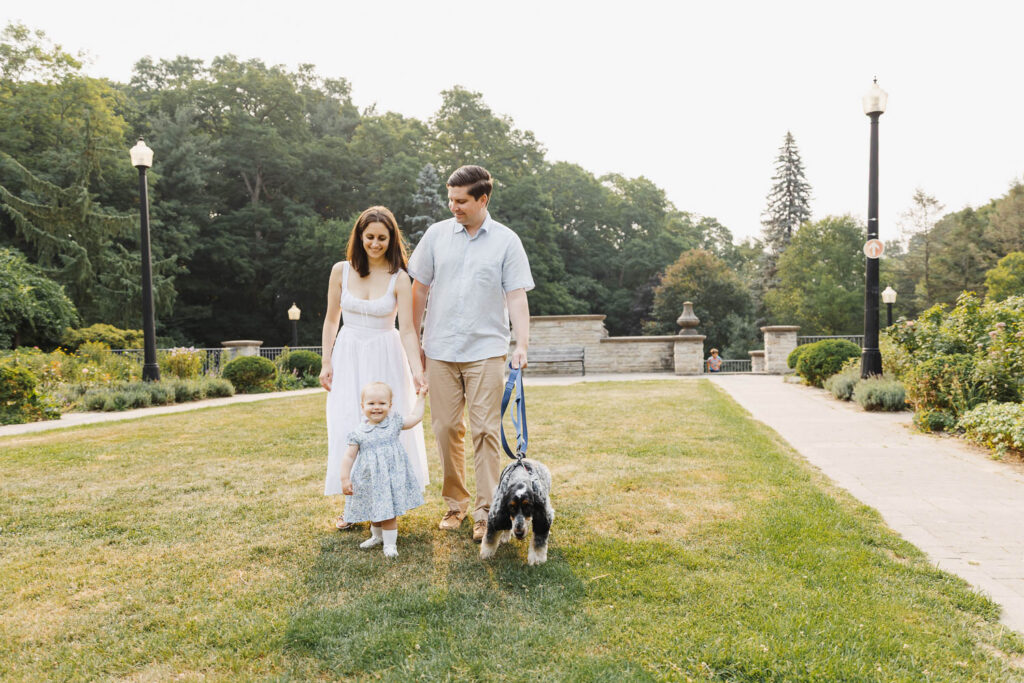 Summer Family Photos at Alexander Muir Memorial Gardens 21 Family Photos at Alexander Muir Memorial Gardens